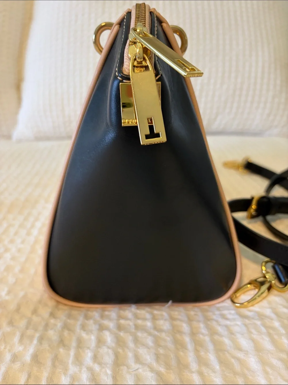 Ted Baker satchel/Crossbody excellent condition